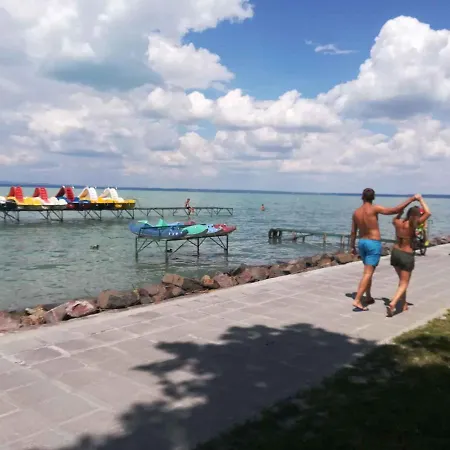 House And Apts. In Balaton 35519 Apartman