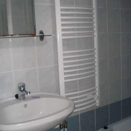 House And Apts. In Balaton 35519 Apartman *