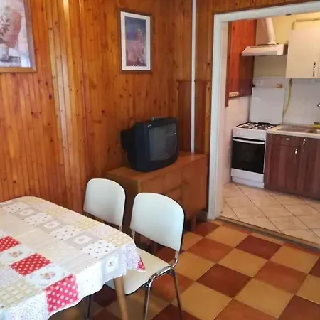 House And Apts. In Balaton 35519 Apartman Siófok