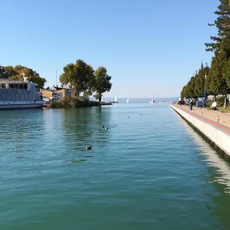 Apartman House And Apts. In Balaton 35519 Siófok
